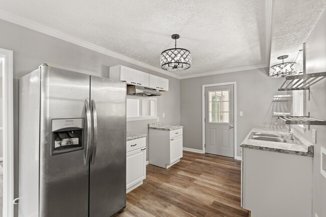 Building Photo - 3506 Ashland Ave