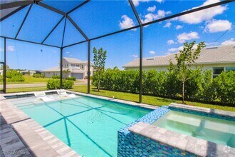 Building Photo - 9241 Cayman Dr