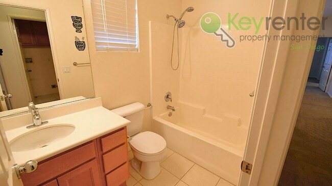 Building Photo - Poway Unified School District | Townhouse in The 4S Ranch| Quick and convenient access to SR-56