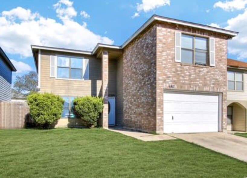 Building Photo - 6811 Cape Meadow Dr