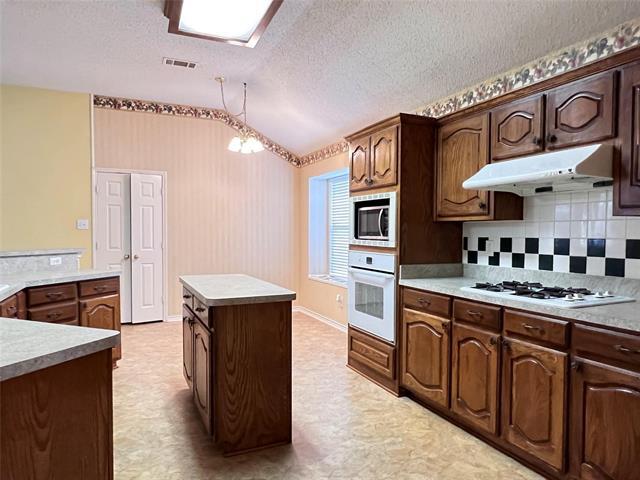 Building Photo - 1507 Warm Springs Dr