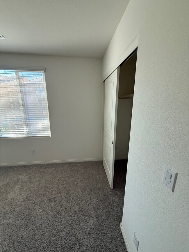 Building Photo - 8069 Athos Ct