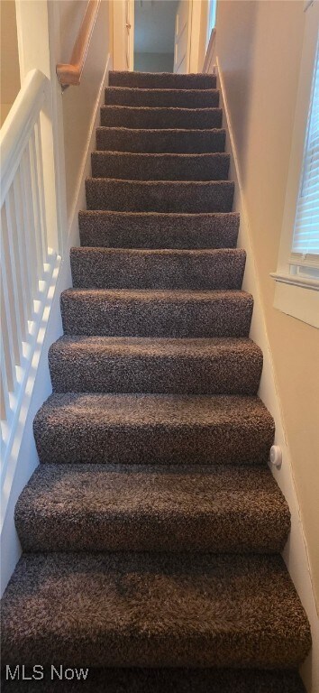 Building Photo - 920 Redfern Ave