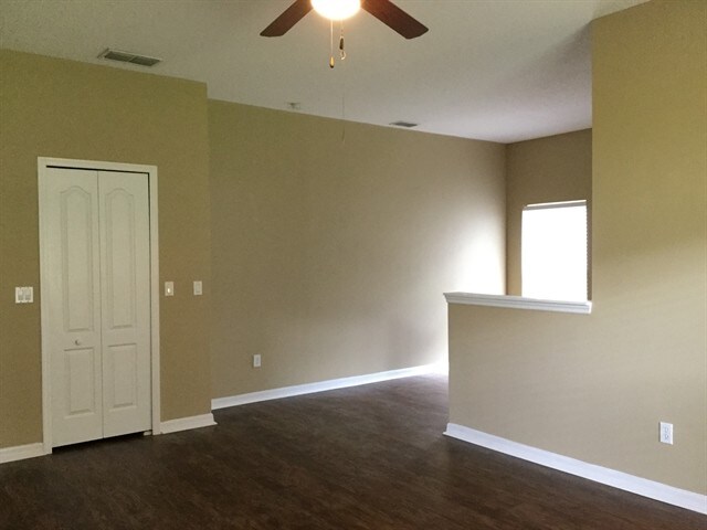 Building Photo - 1338 Edison Tree Rd