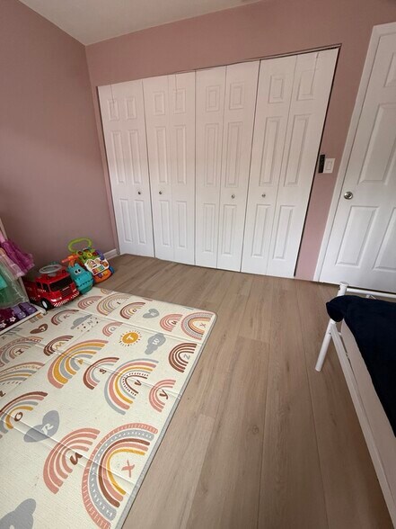 Building Photo - 9311 Lennex Ln