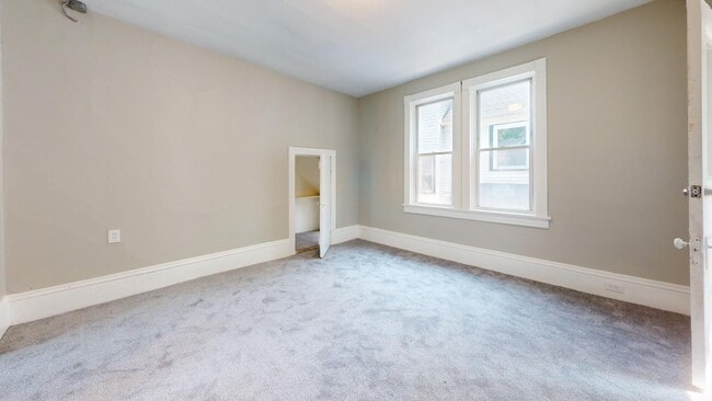 Building Photo - 3224 Walton Ave