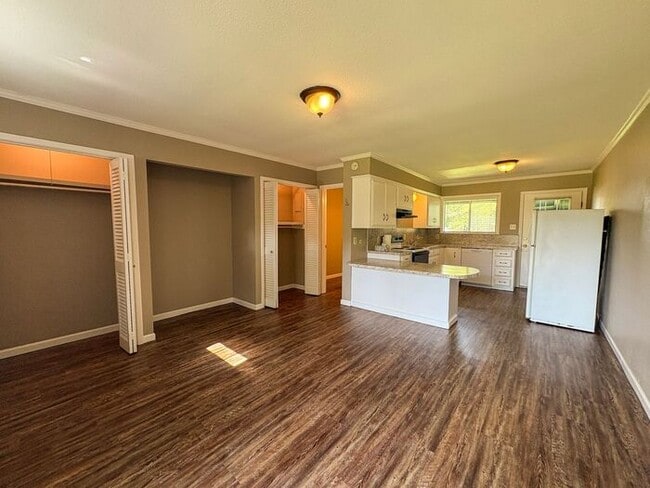 Primary Photo - Tour Today! Studio Apartment in East Tyler! 1/2 Off First Full Months Rent!