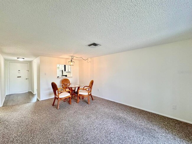 Building Photo - 3422 Trophy Blvd