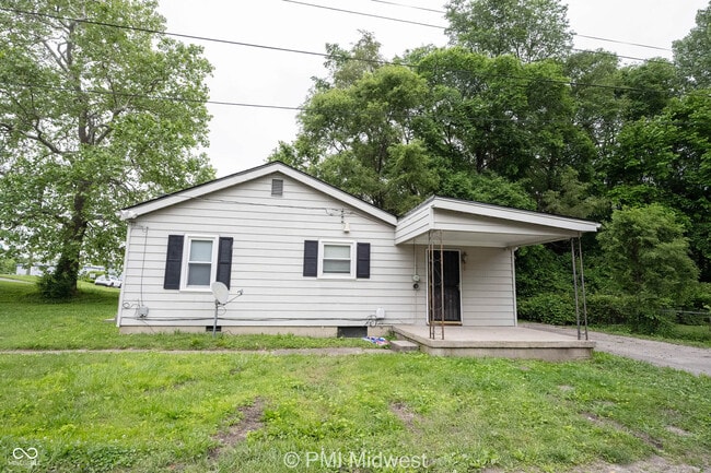 Building Photo - 1615 E Southport Rd