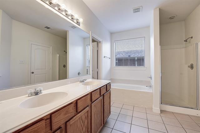 Building Photo - 1625 Nighthawk Dr