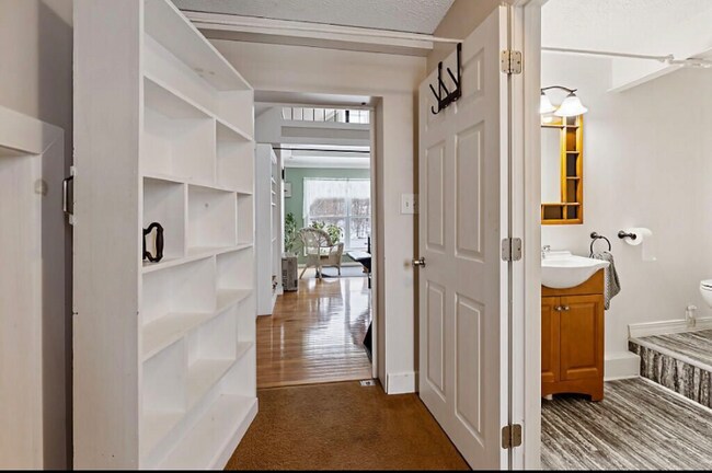 Building Photo - 35 Bangor Rd