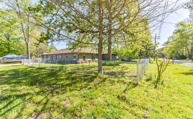 Building Photo - 503 Hortense St