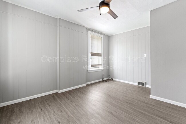 Building Photo - 4222 S 38th St