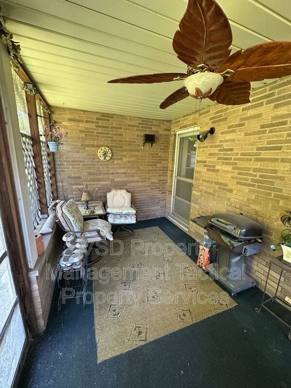 Building Photo - 6188 Cabrini Ln