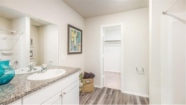 Building Photo - 2864 Rosefinch