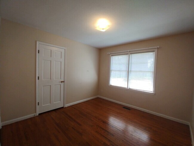 Building Photo - 2625 Partridge Dr