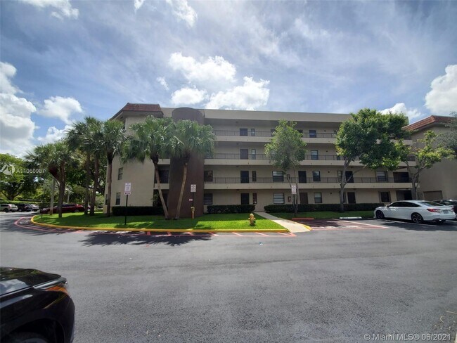 Building Photo - 10451 W Broward Blvd