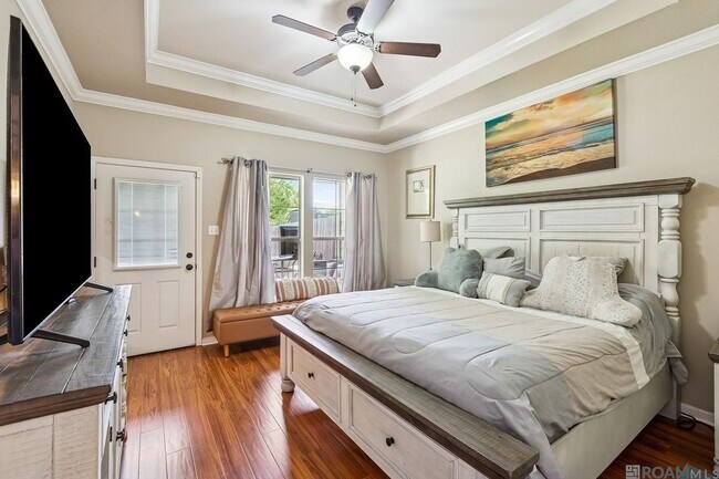 Building Photo - 40300 Creek Bend Dr
