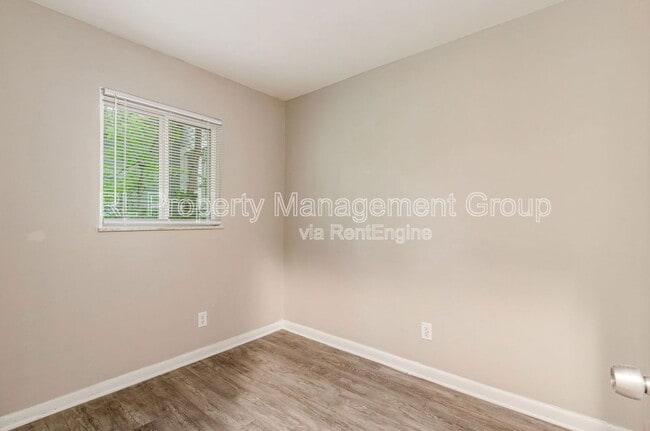 Building Photo - 778 Northview Ave
