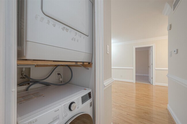 Building Photo - 2350 Bering Dr