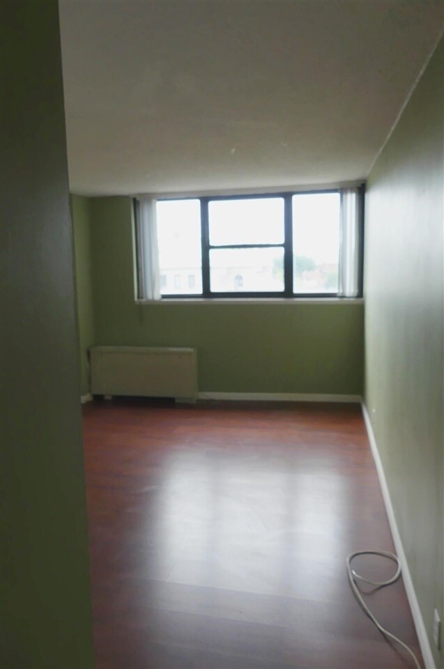 Building Photo - 280 Marin Blvd