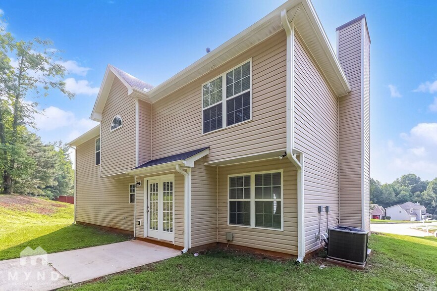 Building Photo - 203 Peachtree Glen Dr