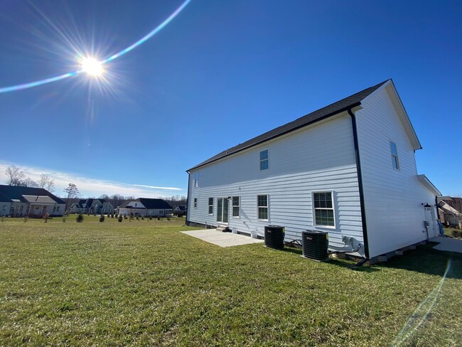 Building Photo - 189 Summerlyn Dr