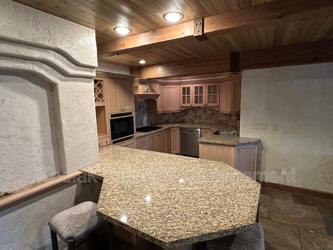 Building Photo - 13 N 3100 E