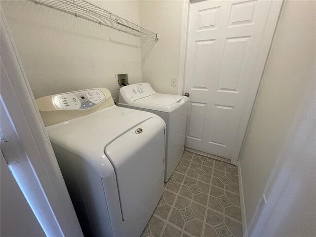 Building Photo - 24 Sawfish Ct