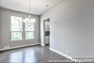 Building Photo - 622 Singing Creek