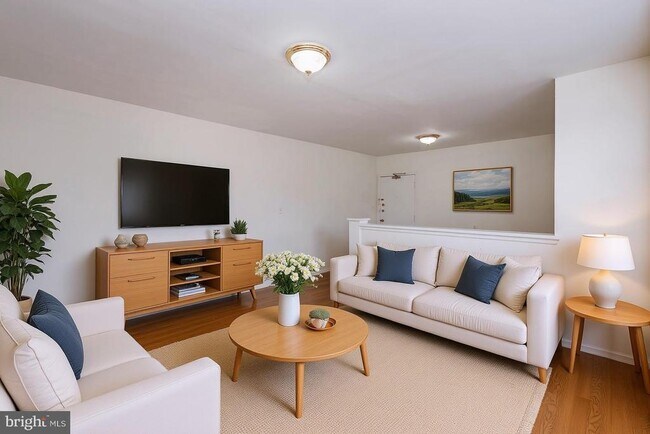 Building Photo - 7607 Eastern Ave NW