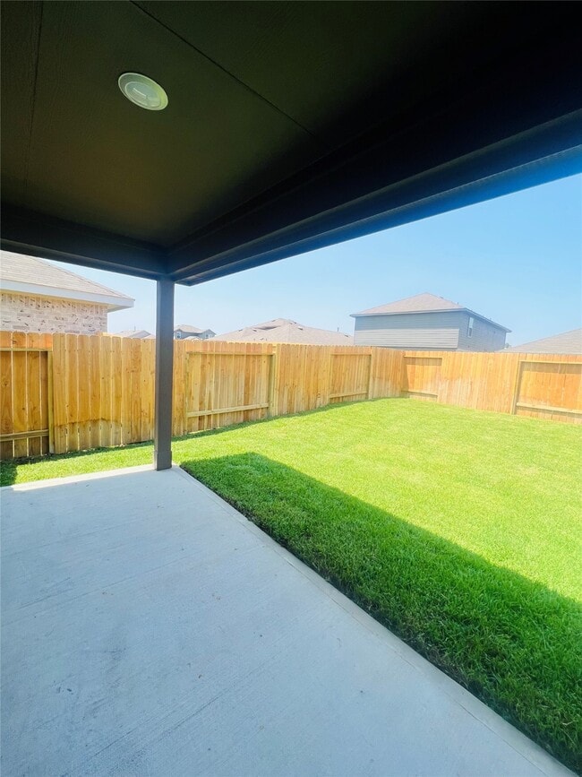 Building Photo - 5215 Mossdale Blf Ln