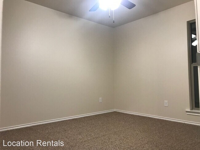 Building Photo - 3 br, 2 bath House - 10005 Wausau Ave