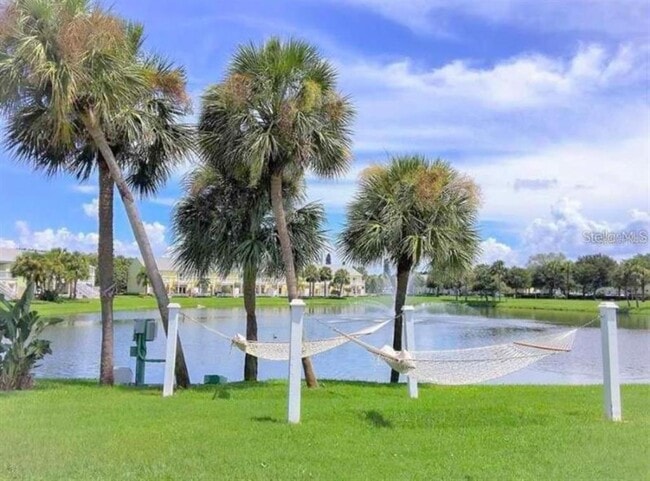 Building Photo - 5280 Coquina Key Dr SE