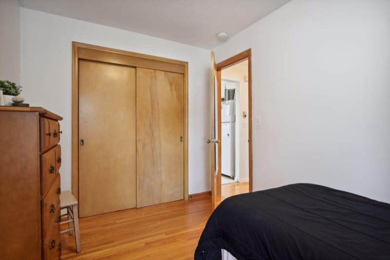 Building Photo - 2104-2106 E 58th St