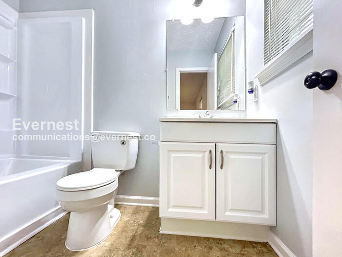 Building Photo - 3480 Stone Ridge Dr