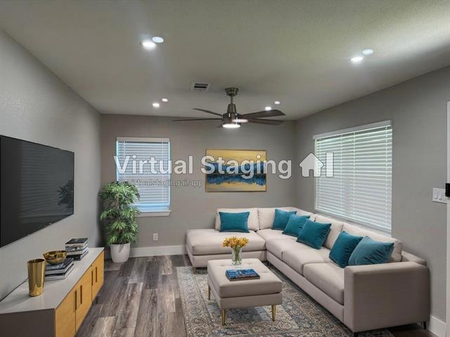 Building Photo - 320 Anderson Dr