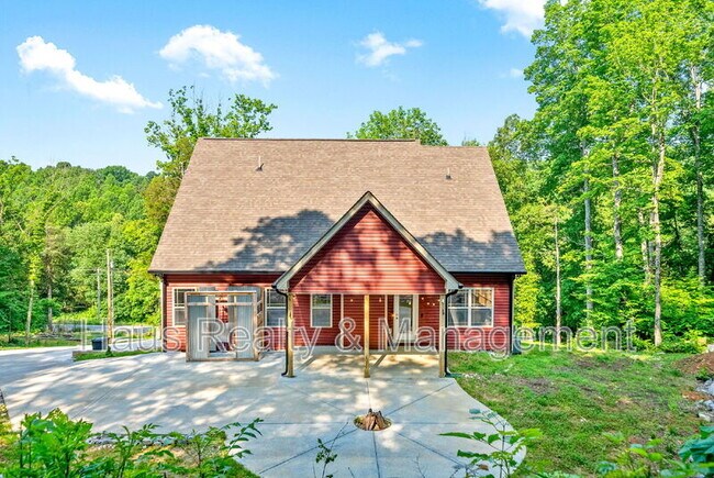 Building Photo - 6466 Hwy 48 N