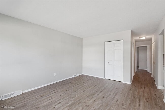 Building Photo - 3713 E 144th St