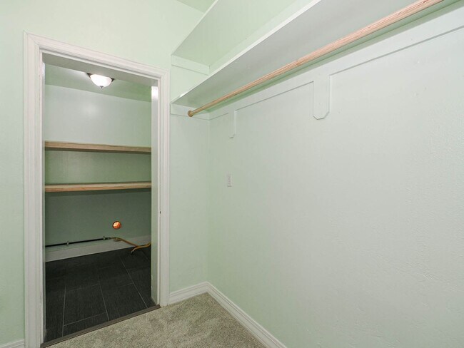 Building Photo - 408 E 775 N