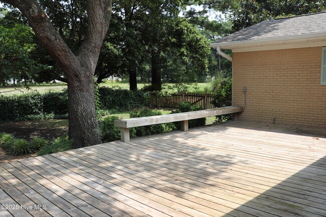 Building Photo - 207 Gemini Ct
