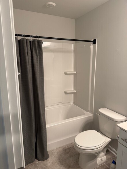 Building Photo - 275 Peebles Dr
