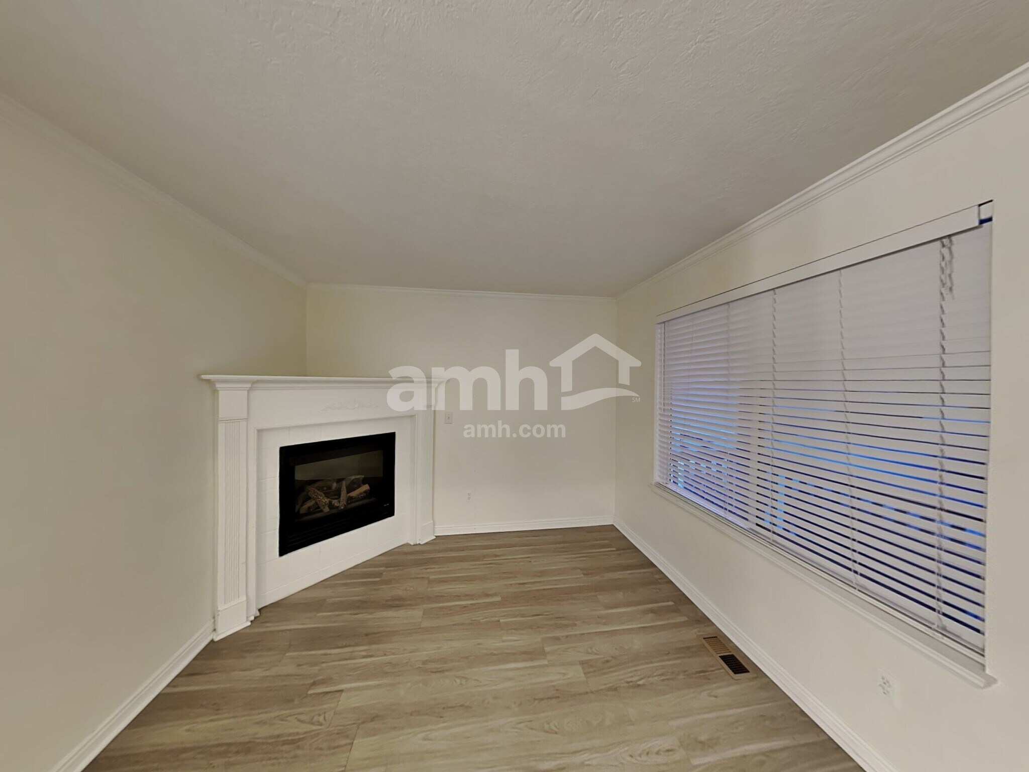 Building Photo - 957 W 1200 S