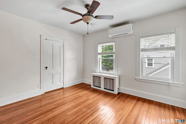 Building Photo - 96 Holmes Ave