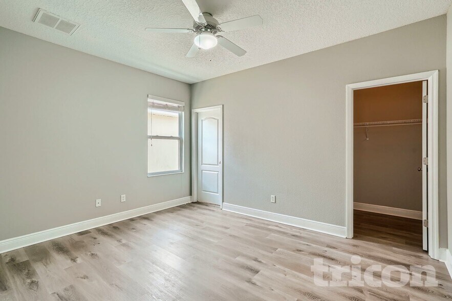 Building Photo - 7982 Camden Woods Dr