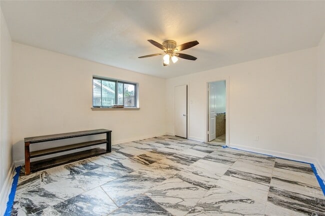 Building Photo - 2117 Willow Wisp Dr