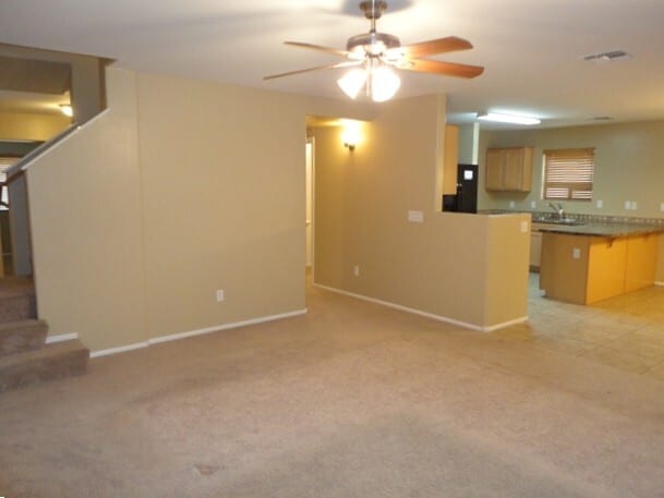 Building Photo - 386 E Daniella Dr
