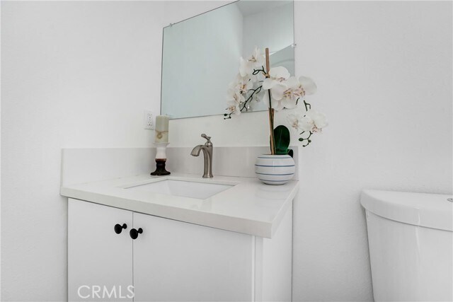 Building Photo - 11958 Vanowen St