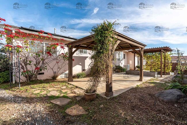 Building Photo - Beautiful 3 Bedroom Family Home in Vista, ...