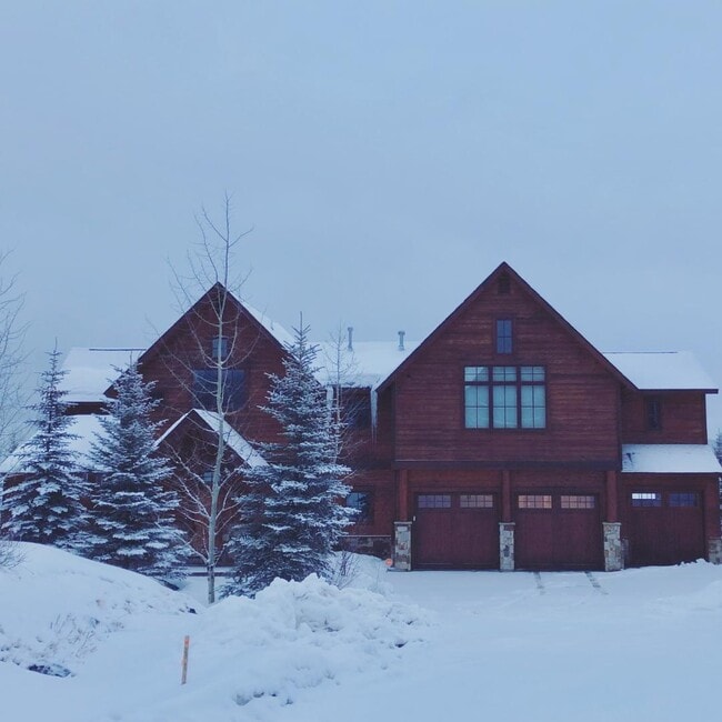 Building Photo - 19 Shadow Lake Dr